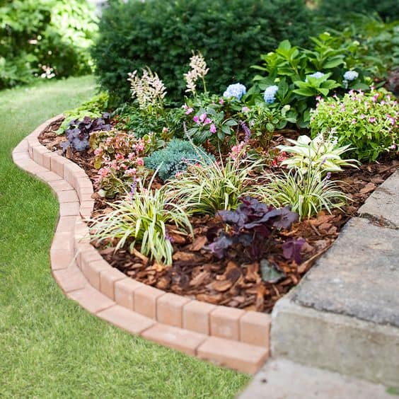 Curved Brick Flower Bed Border