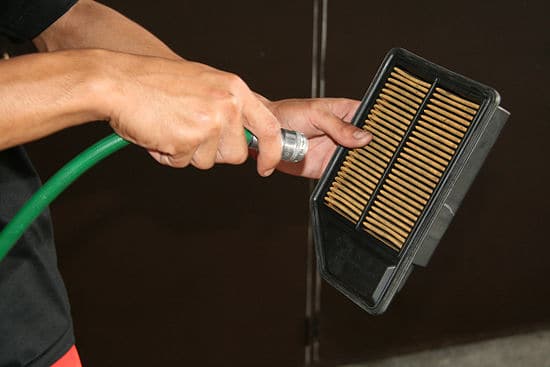 Cleaning-Carbon-Air-Filters