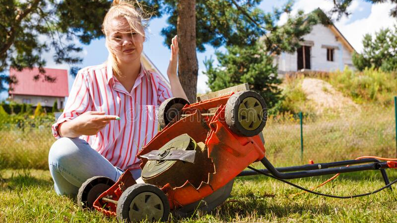 Why My Lawn Mower Stops Running After A While